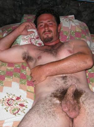 Hung Gay Bear Naked