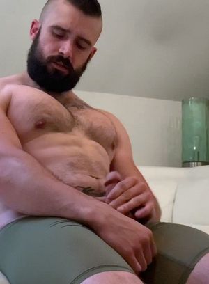 Most Popular Bearded Gay Porn Pics